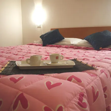 Hr Vapore Gatteo Mare غاتيو أ ماري