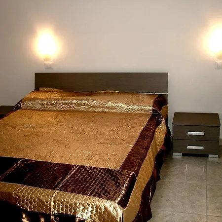 Hr Vapore Gatteo Mare غاتيو أ ماري